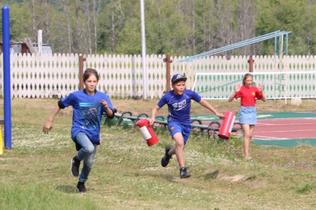 ДЕТСКИЕ СОРЕВНОВАНИЯ ПО ПОЖАРНО-ПРИКЛАДНОМУ СПОРТУ НА СНЕЖНОЙ ДОЛИНЕ ДЕТСКИЕ СОРЕВНОВАНИЯ ПО ПОЖАРНО-ПРИКЛАДНОМУ СПОРТУ НА СНЕЖНОЙ ДОЛИНЕ