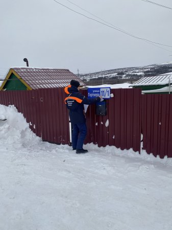 Ежемесячные подворовые обходы частного сектора с проведением противопожарных инструктажей.