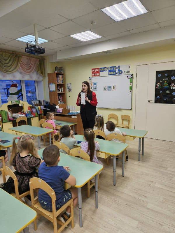 Играя - учимся безопасности: дошкольники Магадана приняли участие в акции Магаданского областного отделения ВДПО